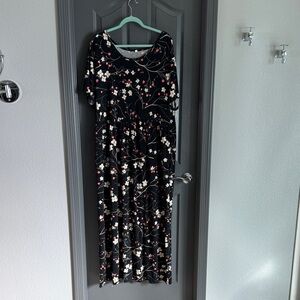 Japanese Cherry Blossom Floral Black Maxi Dress with Pockets